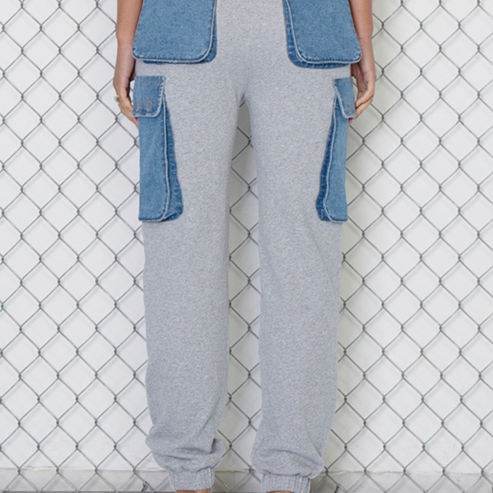 Gray joggers with the blue Jean pockets High waist